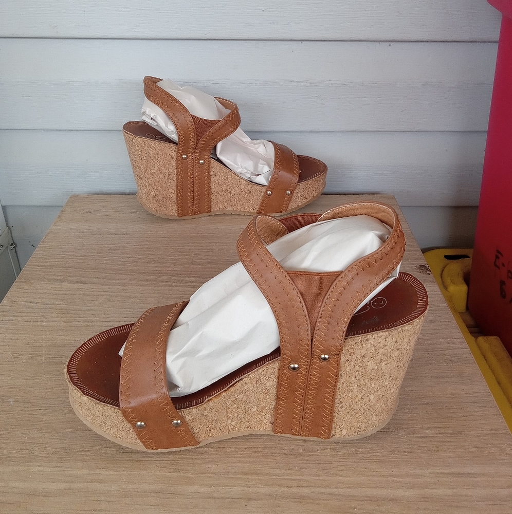 Brown forever Wedge heels size 7